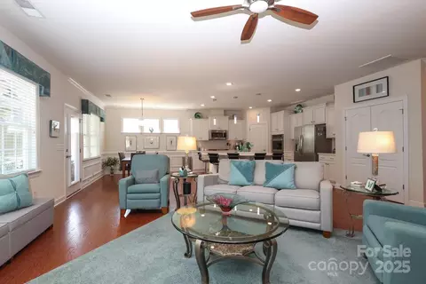 3102 Arches Bluff Cir, Lancaster, SC 29720 photo 6