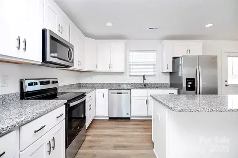 Kitchen - 1235 E Poplar St, Conover, NC 28613 photo 2 of 5