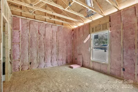 Bedroom - 1235 E Poplar St, Conover, NC 28613 photo 10 of 13