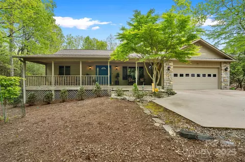 57 Uwohali Ct, Brevard, NC 28712