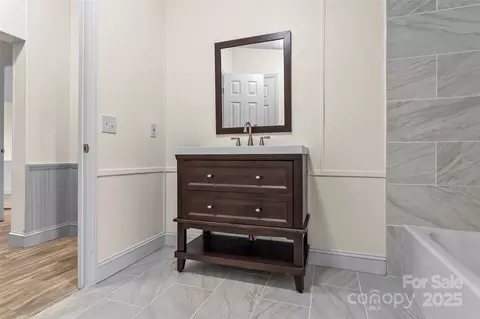 Bath - 1641 Knoll Dr, Vale, NC 28168 photo 1 of 1