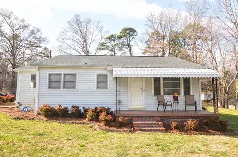 1404 Lane Rd, Mount Holly, NC 28120