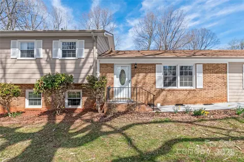 809 E 23rd Street St, Newton, NC 28658