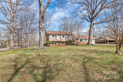 809 E 23rd Street St, Newton, NC 28658 photo 5