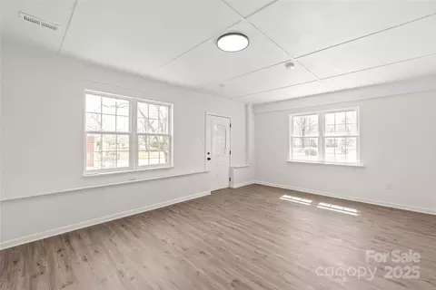 809 E 23rd Street St, Newton, NC 28658 photo 17