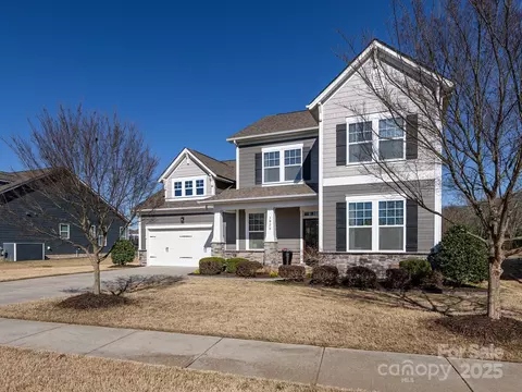 1022 Doughton Ln, Indian Trail, NC 28079