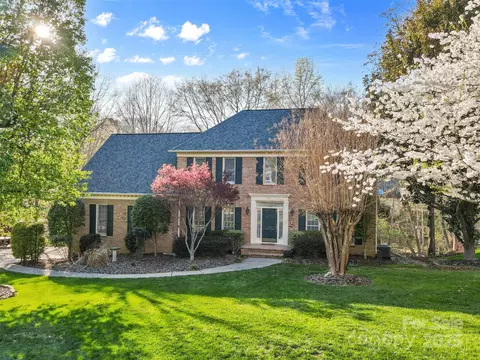 5309 Silchester Ln, Charlotte, NC 28215
