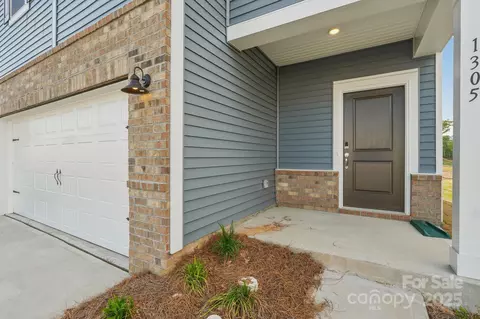 1305 31st Ne St NE, Conover, NC 28613 photo 8