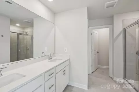 1305 31st Ne St NE, Conover, NC 28613 photo 28