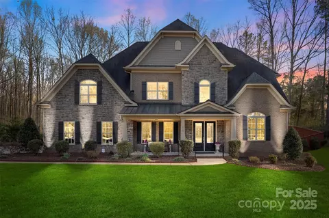 518 May Green Dr, Clover, SC 29710