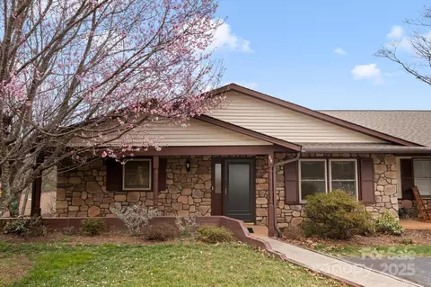 44 Vista View Ct, Etowah, NC 28729