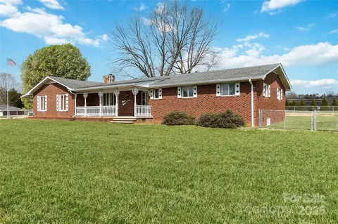 5643 Twinkle Dr, Concord, NC 28025