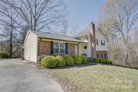 1190 Duchess Dr, Mount Pleasant, NC 28124