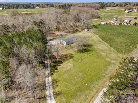 260 Charlie Stacks Rd, Lancaster, SC 29720