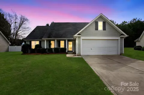 12424 Bravington Rd, Huntersville, NC 28078