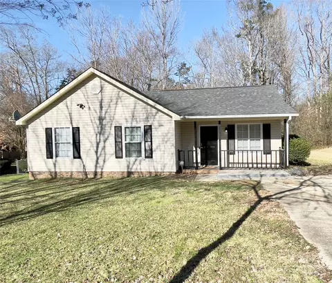 218 Cottonwood Park Dr, Charlotte, NC 28214