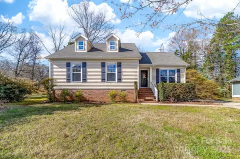 9624 Buckskin Ln, Mint Hill, NC 28227