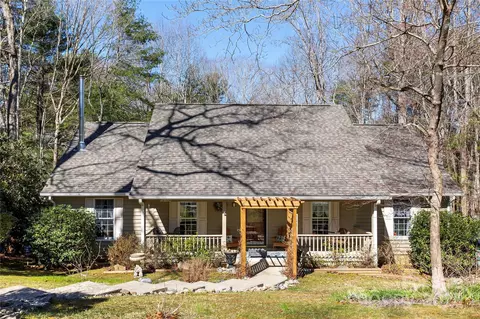 732 Knob Rd, Pisgah Forest, NC 28768