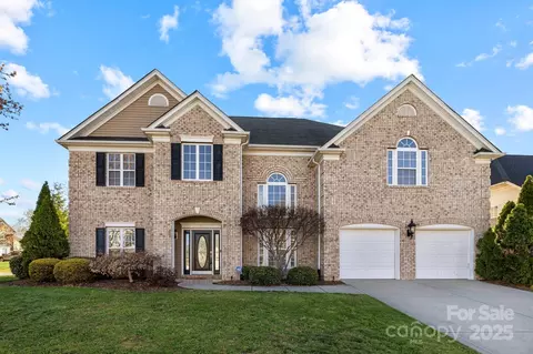 15138 Callow Forest Dr, Charlotte, NC 28273