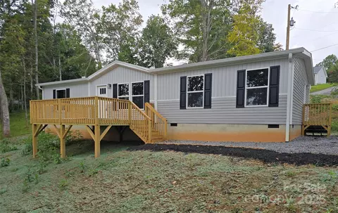 22 Mcgee Hill Rd, Fairview, NC 28730