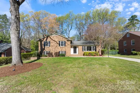 3808 Severn Ave, Charlotte, NC 28210