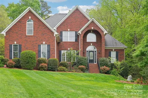 727 Mayfield Ct, Fort Mill, SC 29715