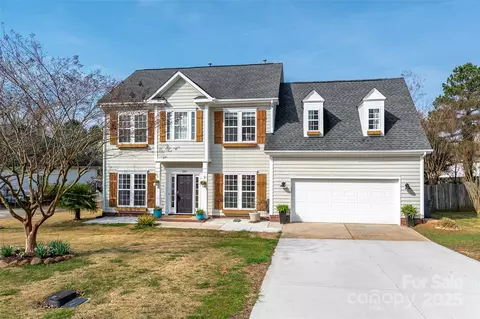 230 Pond View Ln, Fort Mill, SC 29715