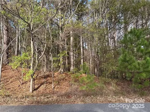 104 Sir Gregory Dr, Shelby, NC 28152