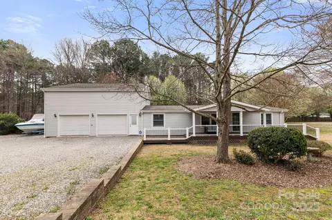 117 Pine Bluff Dr, Mooresville, NC 28117