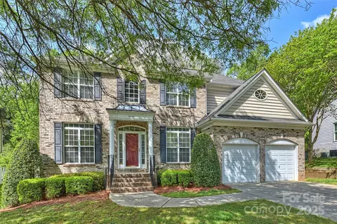 6008 Nuthatch Ct, Charlotte, NC 28277