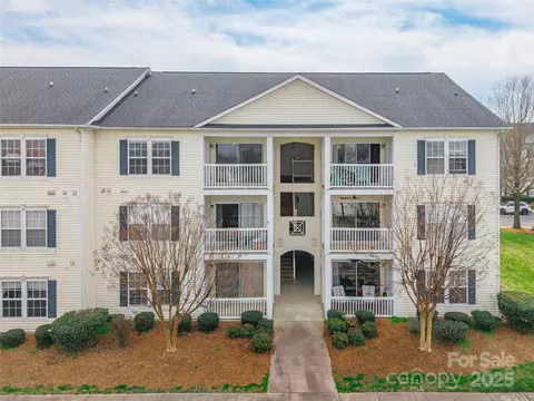3960 Town Center Rd, Harrisburg, NC 28075