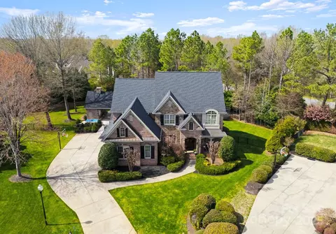 9101 Clerkenwell Dr, Waxhaw, NC 28173
