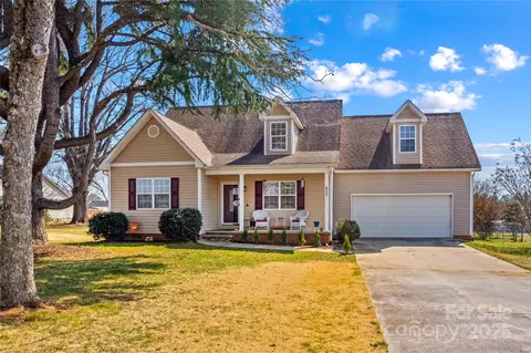 655 Mock Mill Rd, Statesville, NC 28677