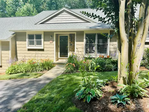 413 19th Avenue Ne Ct NE, Hickory, NC 28601