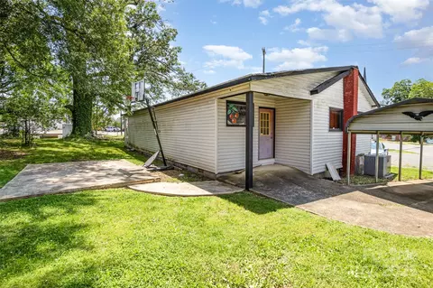 Exterior - 400 E 1st St, Cherryville, NC 28021 photo 1 of 1