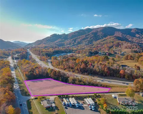 000 Smokey Park Hwy, Candler, NC 28715