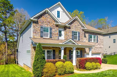 1092 Hallow Lake Ter, Clover, SC 29710