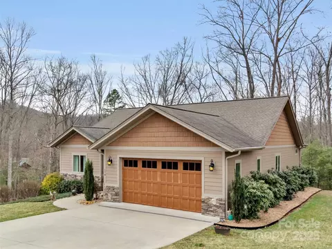 178 Sapphire Pl, Clyde, NC 28721 photo 2