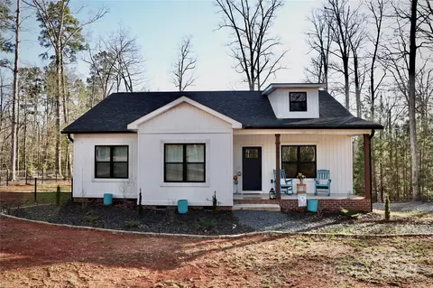 357 Woodrun Dr, Mount Gilead, NC 27306