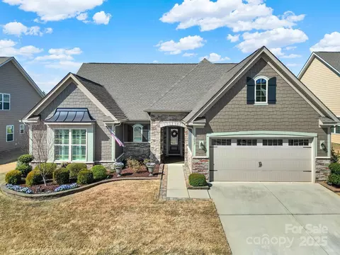 3097 Arches Bluff Cir, Lancaster, SC 29720
