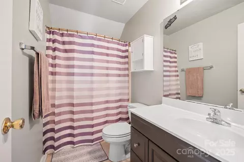 Bath - 4436 Roberta Rd, Concord, NC 28027 photo 3 of 4