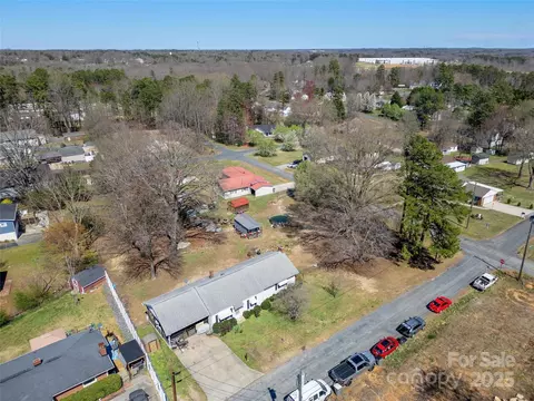 403 E 27th St, Kannapolis, NC 28083 photo 2