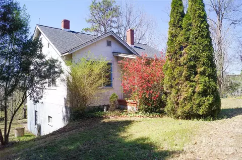 673 Lenoir Rd, Morganton, NC 28655