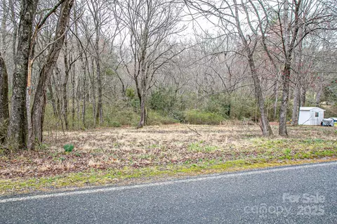 208 Chapman Hill Rd, Pisgah Forest, NC 28768