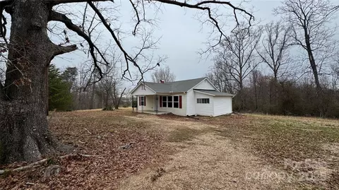 115 Craig Rd, Mooresboro, NC 28114