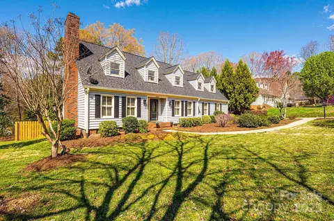 Exterior - 3021 8th Street Ne Ct NE, Hickory, NC 28601 photo 13 of 13