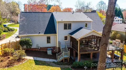 Exterior - 3021 8th Street Ne Ct NE, Hickory, NC 28601 photo 5 of 13