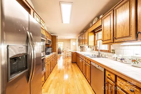 Kitchen - 3021 8th Street Ne Ct NE, Hickory, NC 28601 photo 3 of 3