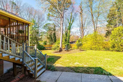 Exterior - 3021 8th Street Ne Ct NE, Hickory, NC 28601 photo 11 of 13