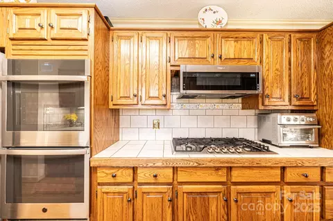 Kitchen - 3021 8th Street Ne Ct NE, Hickory, NC 28601 photo 2 of 3